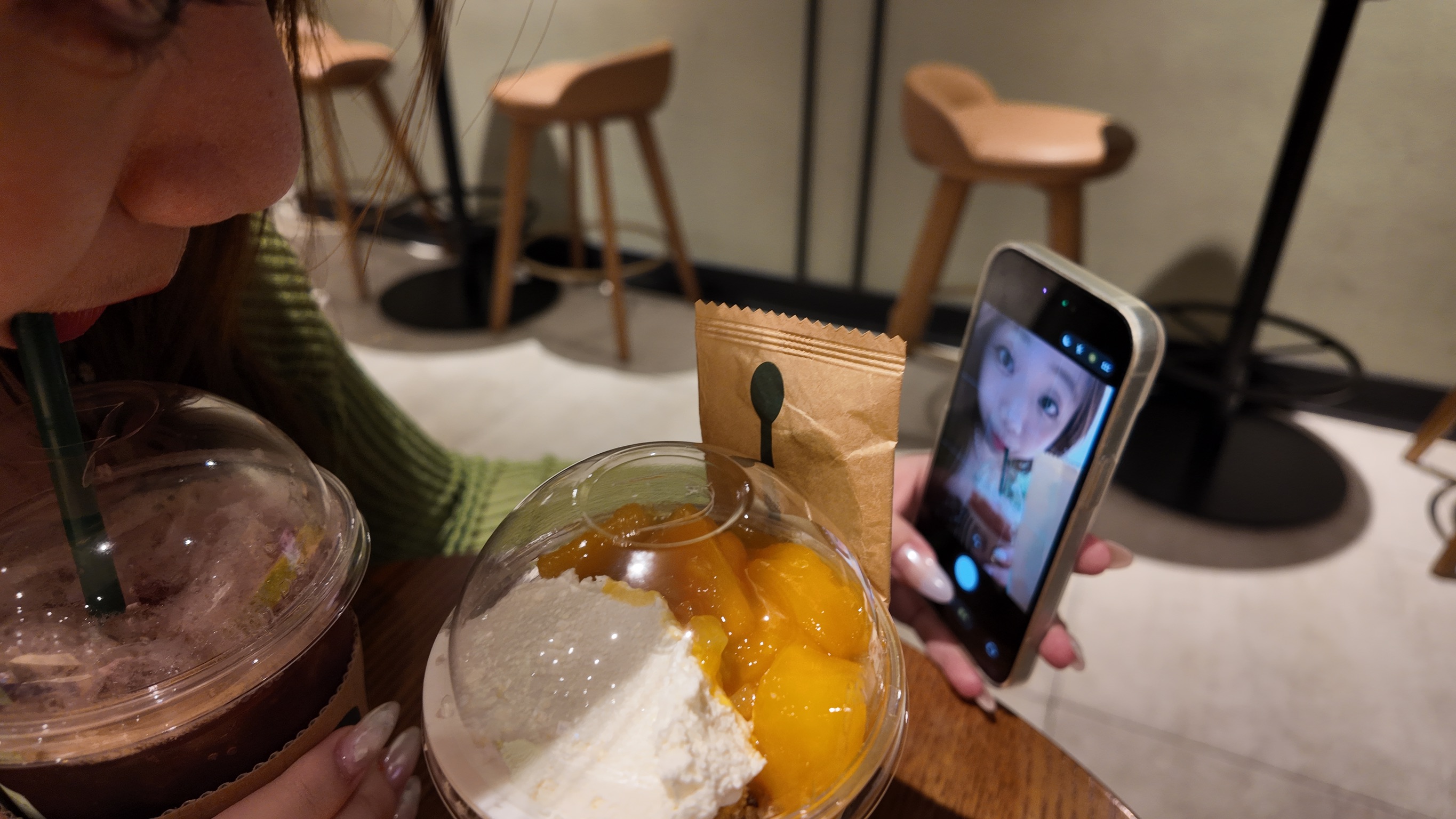 小叶和奶昔